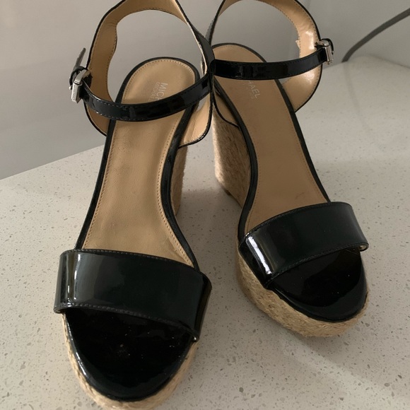 Michael Kors Cork Screw Wedges - Picture 2 of 4